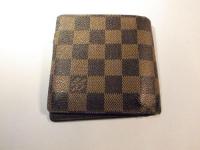 LOUIS VUITTON ダミエ 二つ折り財布　074