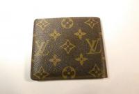 LOUIS VUITTON モノグラム 二つ折り財布　041